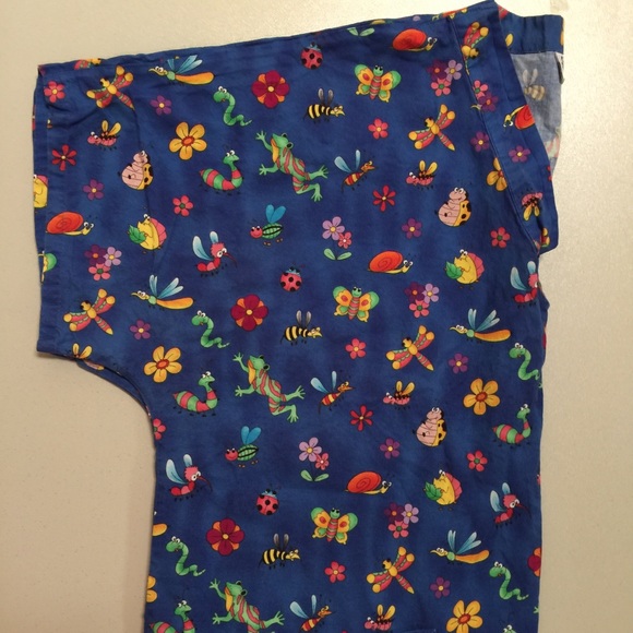 ▫️Crazy Scrubs Scrub Top with Flowers, Bugs, Frogs - Picture 10 of 16